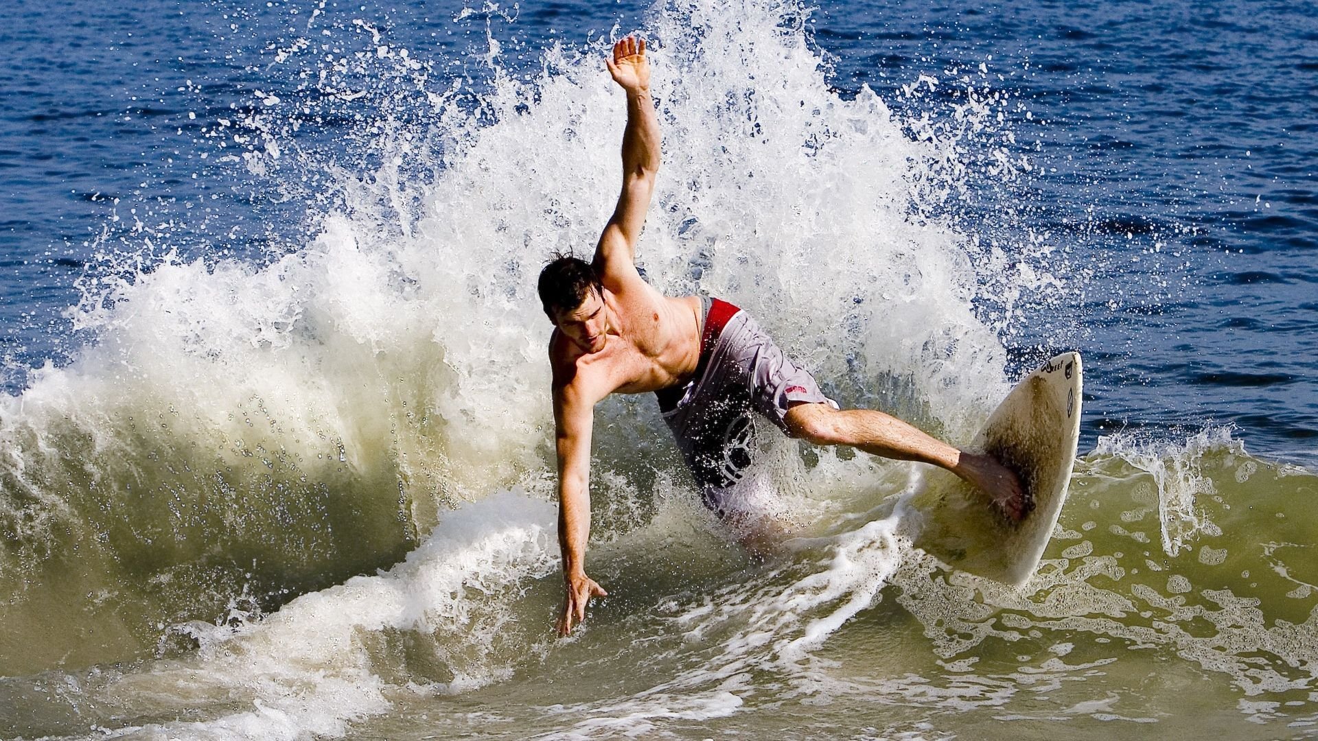 体育mk-水球比赛比利时女队拼搏精神可嘉，女子水球比赛结果